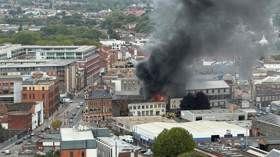 Plumes of smoke as blaze forces road closures — Birmingham news photo (BBC Birmingham & Black Country)